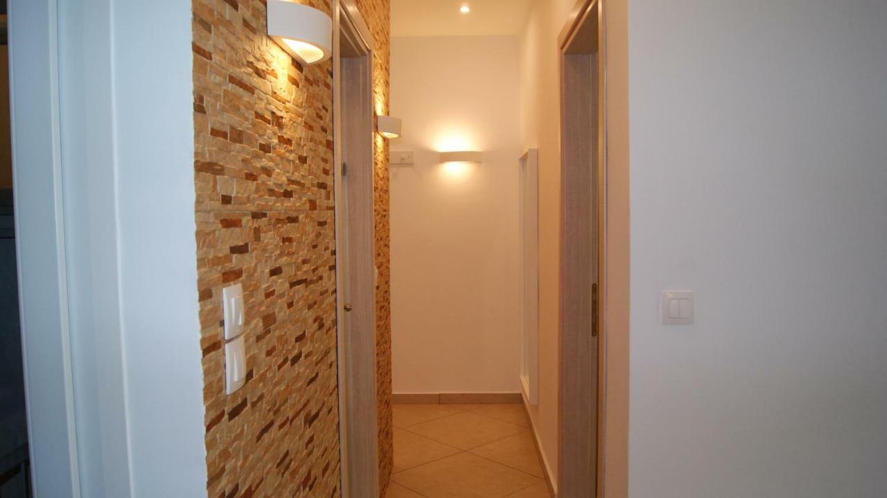 סלוניקי Brand New Luxury Apartment מראה חיצוני תמונה