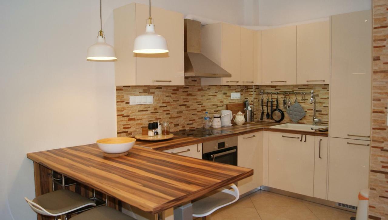 סלוניקי Brand New Luxury Apartment מראה חיצוני תמונה
